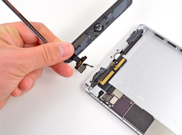 Reparatii iPad mini